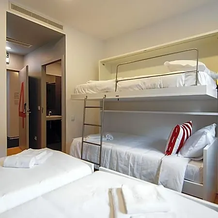 Hi - De Juventude Hostel *