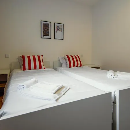 Hostal Hi - De Juventude